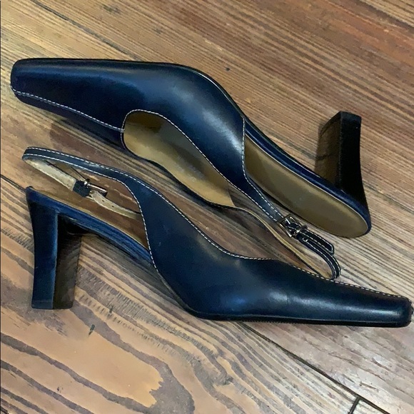 Danielle navy heels size 7.5 - Picture 5 of 6